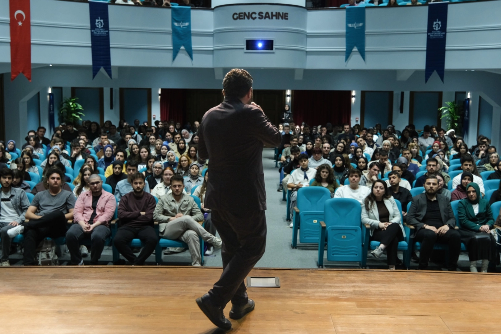 Gençler, hayal kapılarını “Kılavuz Kariyer” ile aralayacak