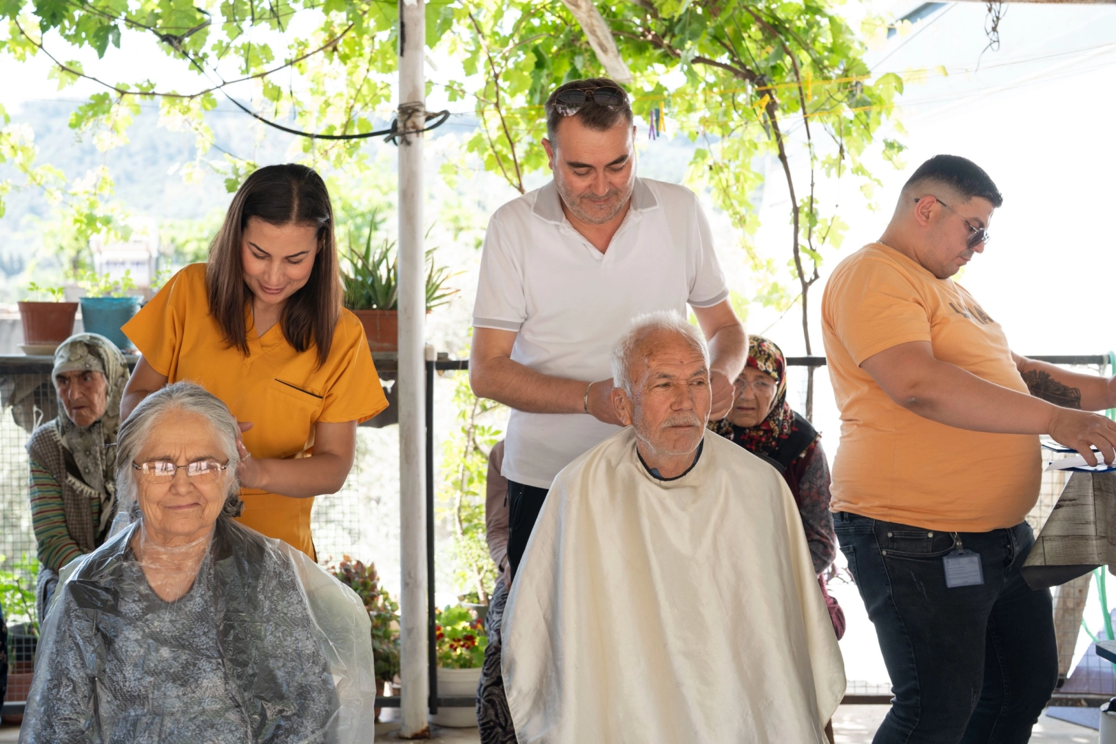 Muğla Milas'ta bayramlık hizmetler
