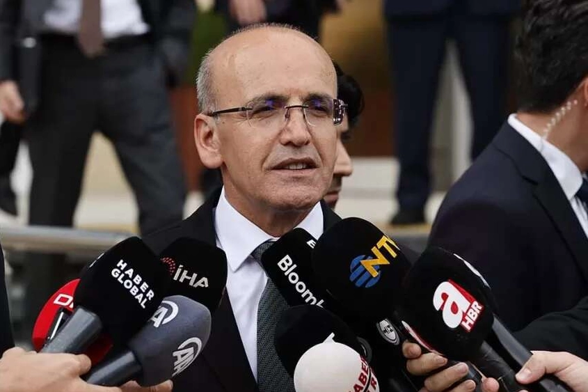 Bakan Şimşek: TL'ye güven bir adım daha arttı